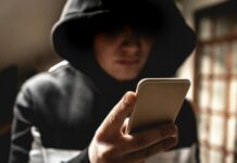 В Одессе неизвестный «заминировал» горсовет и выдвинул требования