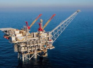 Нефть дешевеет на фоне роста поставок