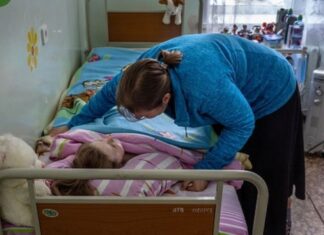 В Херсоне начинается гуманитарный кризис