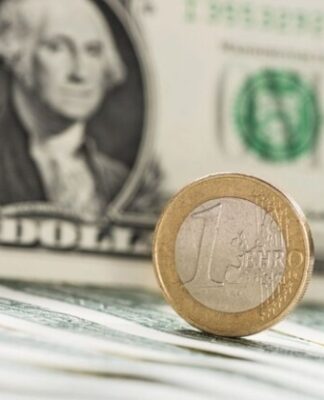 Курс валют в Украине 23 августа 2025: сколько стоит доллар и евро