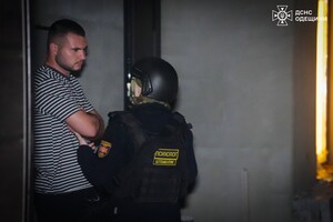 Ночной удар по Одесскому району: пострадал человек